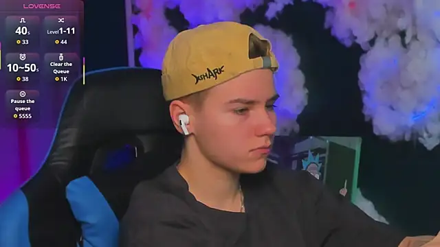 Snapshot of Jean_Wilsons chatting on December 2, 11:04 am Jean Wilsons online show from December 2, 11:04 am