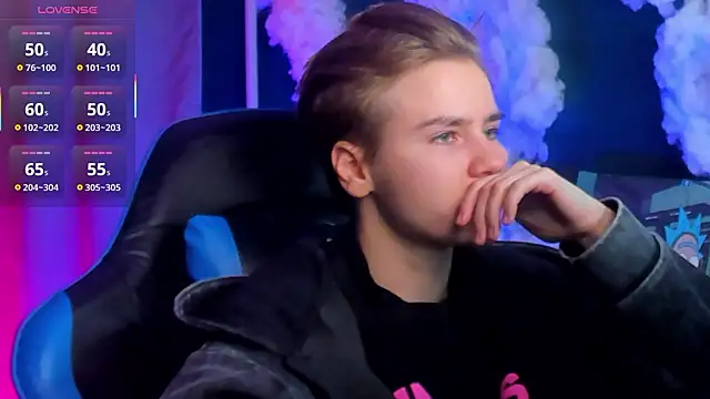 Jean Wilsons online show from January 11, 11:15 am