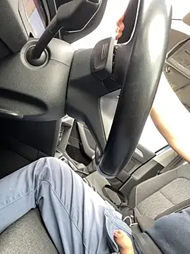 littletoy64 online show from September 26, 1:26 pm