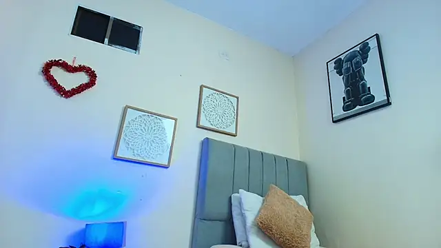 Snapshot of mary_cute9 chatting on July 10, 12:08 pm mary cute9 online show from July 10, 12:08 pm