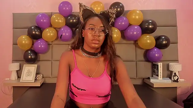 Qeen blackk online show from October 31, 10:33 pm