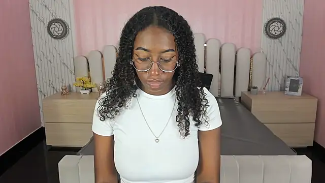 Qeen blackk online show from January 14, 9:20 pm