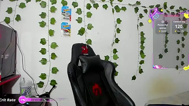 Snapshot of Noah_milleer chatting on October 31, 3:07 am Noah milleer online show from October 31, 3:07 am