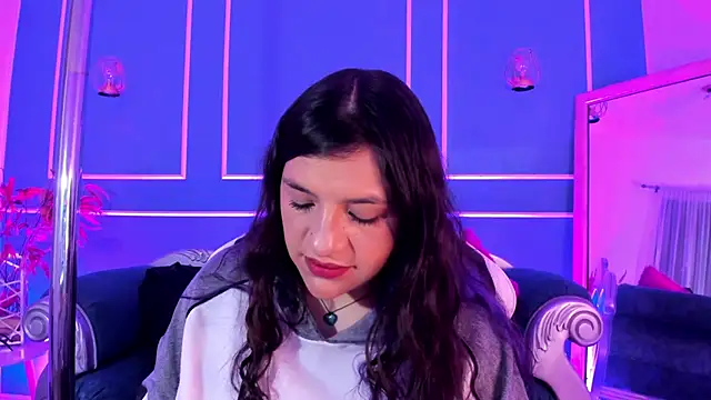 TaraTaylorr online show from December 21, 3:02 am