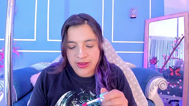 TaraTaylorr online show from March 18, 3:09 am