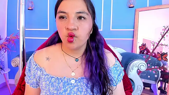TaraTaylorr online show from May 2, 3:11 am