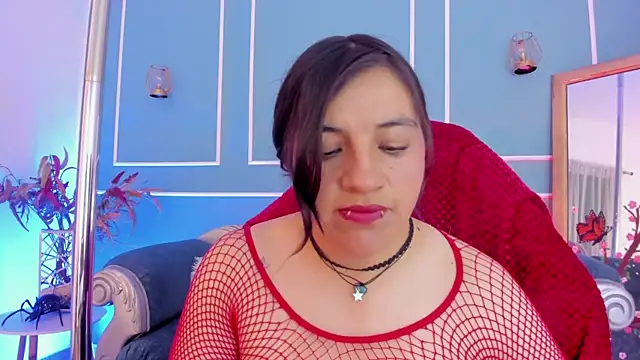 TaraTaylorr online show from August 2, 2:32 am