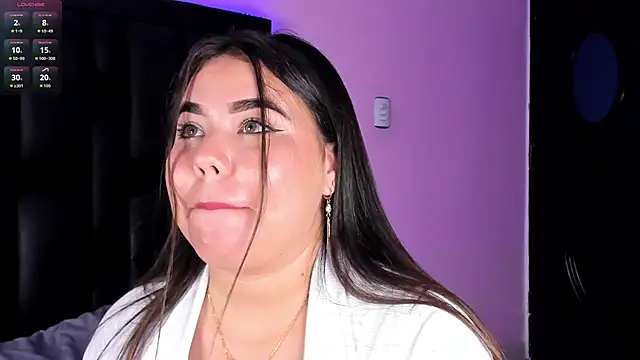 Snapshot of MadissonLee__ chatting on October 24, 7:21 pm MadissonLee online show from October 24, 7:21 pm