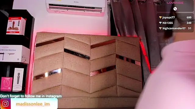 MadissonLee   online show from July 10, 10:23 pm