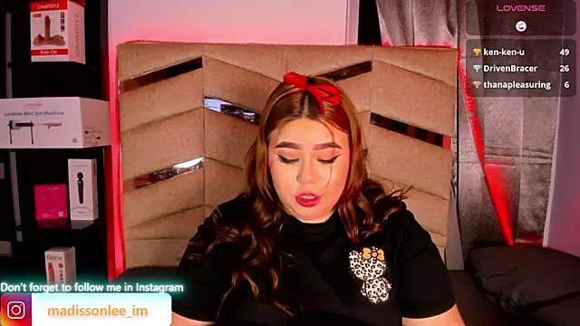 MadissonLee   online show from July 20, 10:23 pm