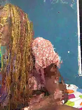 Snapshot of Ladyzee25 chatting on October 30, 12:12 am Ladyzee25 online show from October 30, 12:12 am