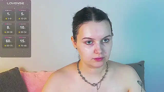 Snapshot of Miss_Vic chatting on July 25, 6:49 pm Miss Vic online show from July 25, 6:49 pm
