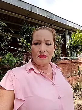 Snapshot of Sexy-Woman-Mature chatting on May 8, 2:33 pm Sexy-Woman-Mature online show from May 8, 2:33 pm