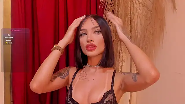 Snapshot of PeytonReeds chatting on October 6, 3:37 am PeytonReeds online show from October 6, 3:37 am