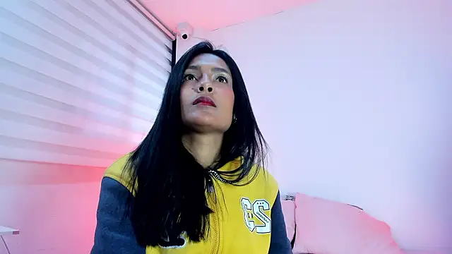 Fernanda liie  online show from March 24, 12:10 pm