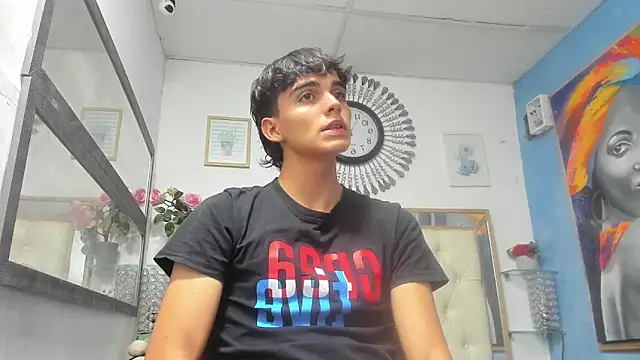 Snapshot of heiker_ chatting on March 2, 5:54 am heiker online show from March 2, 5:54 am