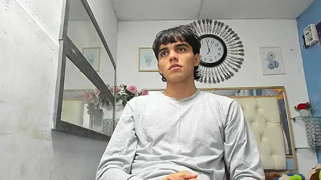 Snapshot of heiker_ chatting on March 15, 2:46 am heiker online show from March 15, 2:46 am