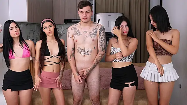 Petiteess online show from June 8, 3:29 am