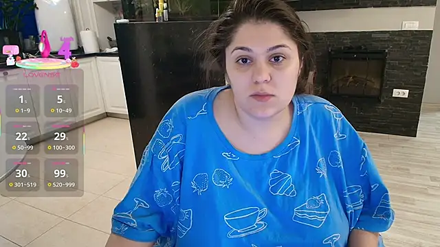 Layla- online show from February 18, 10:44 am