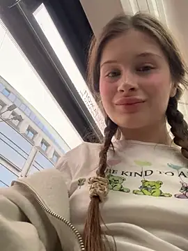 melicious  online show from March 8, 2:51 pm