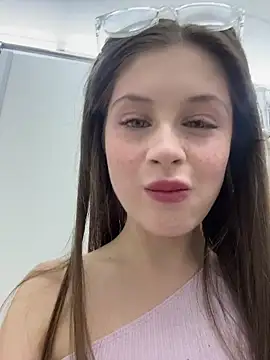 Snapshot of melicious_ chatting on February 14, 5:04 am melicious online show from February 14, 5:04 am