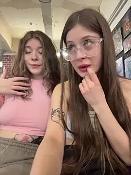 Snapshot of melicious_ chatting on February 26, 7:29 am melicious online show from February 26, 7:29 am