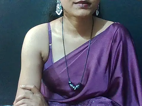 Snapshot of sugandha_bhabhi chatting on October 26, 5:08 pm sugandha bhabhi online show from October 26, 5:08 pm