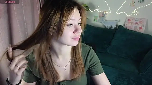 meow mellie online show from October 11, 1:49 am