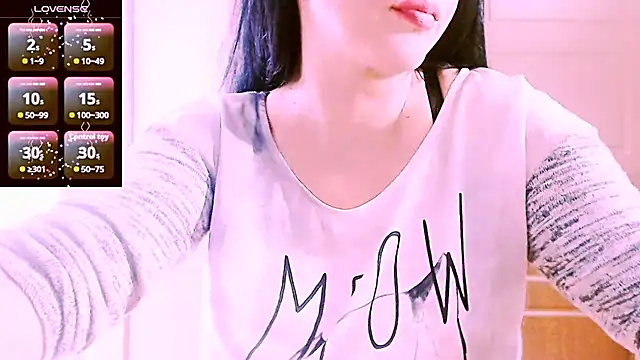 Snapshot of Alina_eve chatting on July 28, 2:13 pm Alina eve online show from July 28, 2:13 pm