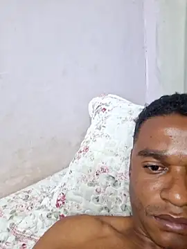 Snapshot of predadorr29 chatting on October 14, 3:40 am predadorr29 online show from October 14, 3:40 am