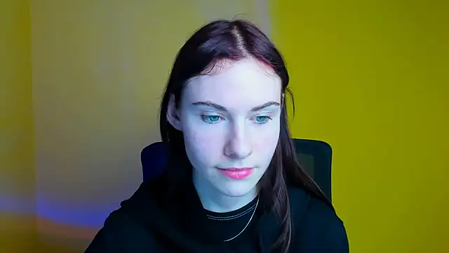 Fiona Night online show from March 13, 6:12 pm