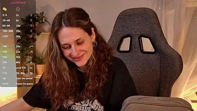 OliviaMcClean online show from February 15, 5:09 pm