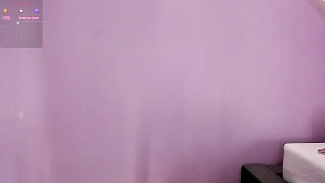 Snapshot of Adharamonroe chatting on May 3, 11:27 am Adharamonroe online show from May 3, 11:27 am
