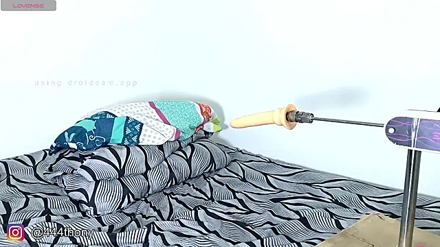 Thony444 online show from March 4, 3:12 am