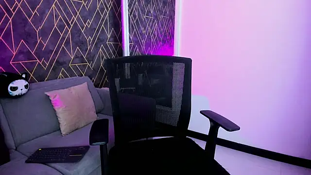 Tahara Romanov online show from November 11, 3:56 pm