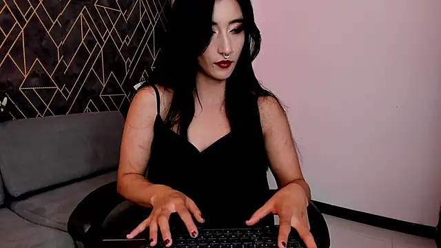 Tahara Romanov online show from February 24, 5:44 pm