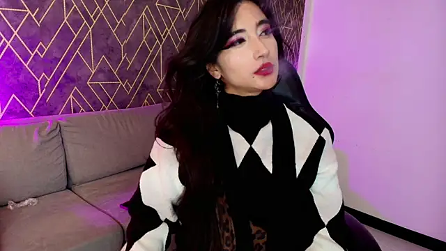 Tahara Romanov online show from May 5, 3:09 pm
