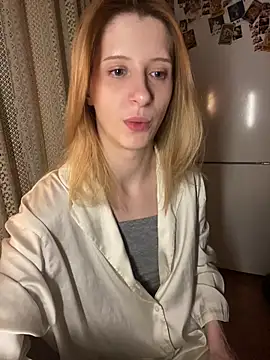 Snapshot of amorearte_m chatting on March 1, 11:18 pm amorearte m online show from March 1, 11:18 pm