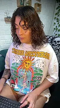 Snapshot of LiraSonnett chatting on November 29, 9:18 pm LiraSonnett online show from November 29, 9:18 pm