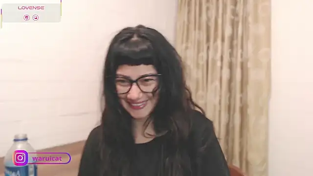 Laury uri online show from March 6, 12:45 pm