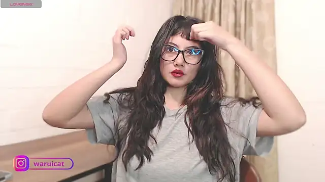 Laury uri online show from March 18, 2:26 am