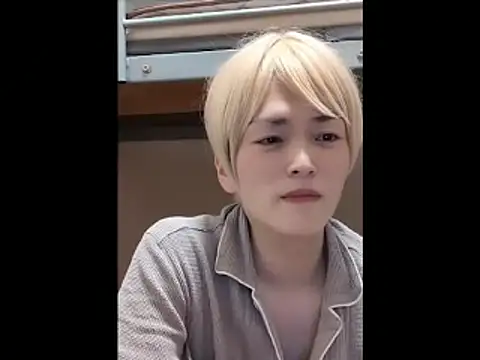 Snapshot of mgnhiroyuki chatting on June 7, 5:33 am mgnhiroyuki online show from June 7, 5:33 am