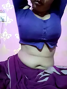 Snapshot of Beautiful_Puja chatting on March 9, 12:31 pm Beautiful Puja online show from March 9, 12:31 pm