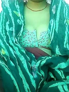 Snapshot of Beautiful_Puja chatting on March 23, 4:05 am Beautiful Puja online show from March 23, 4:05 am