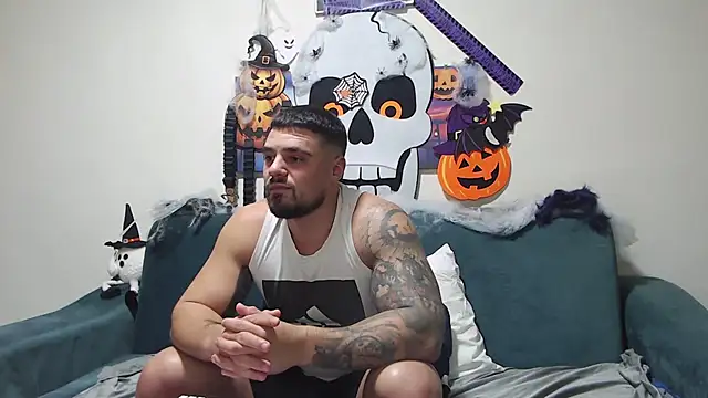 Tiberius hunk online show from November 6, 7:04 pm