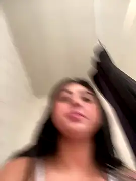 mayteziinhaa online show from October 7, 11:40 am