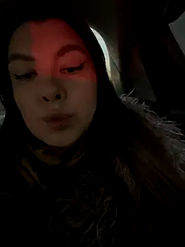 Snapshot of HannaJohnson chatting on December 4, 5:50 am HannaJohnson online show from December 4, 5:50 am