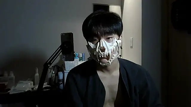 Snapshot of sdamvo2 chatting on November 25, 2:28 pm sdamvo2 online show from November 25, 2:28 pm