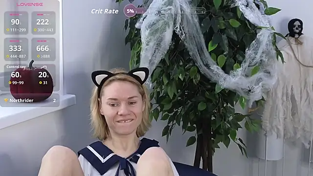 Snapshot of EmmaGallen chatting on October 28, 8:51 am EmmaGallen online show from October 28, 8:51 am