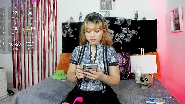 Snapshot of young_jung chatting on October 20, 1:17 am young jung online show from October 20, 1:17 am